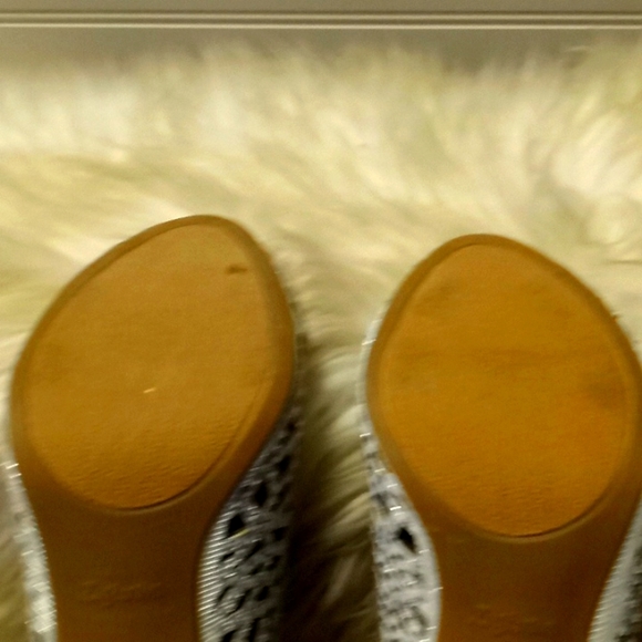 Zigi Soho Silver Sparkly Drift Caged Bootie - Picture 8 of 13